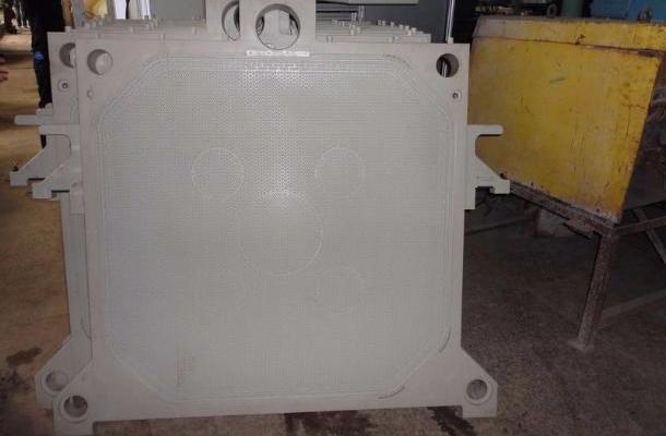 Мембранная фильтровальная плита. Тело плиты полипропилен. Мембрана PP